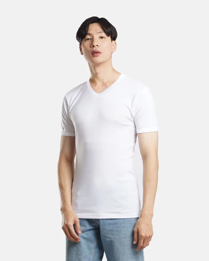 Outfit Daleman Kaos V-neck Terbaik Santai